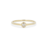 DAINTY OVAL STACKER