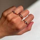 DAINTY OVAL STACKER