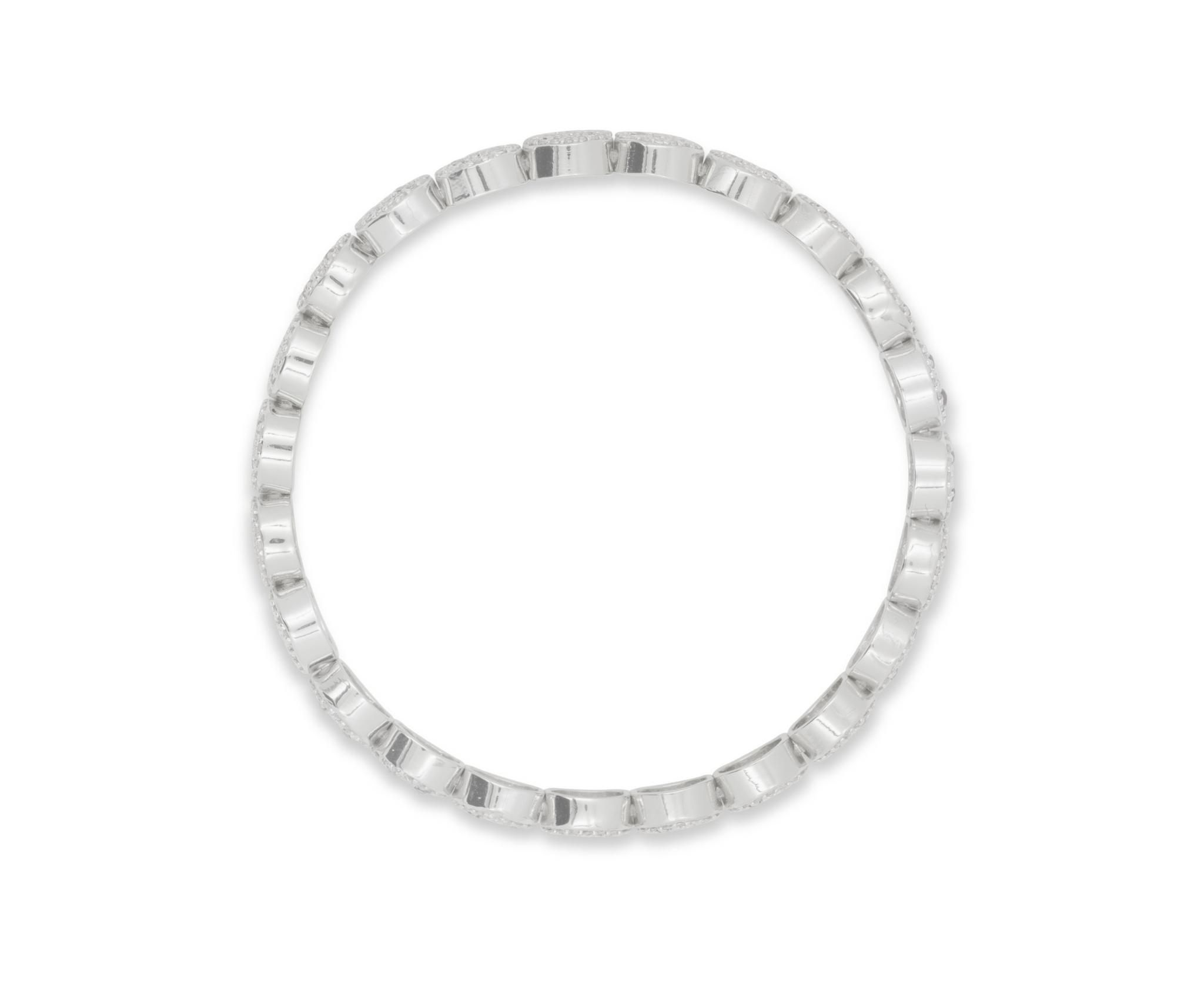 Pavé silver bracelet with rectangular links arranged in a circle